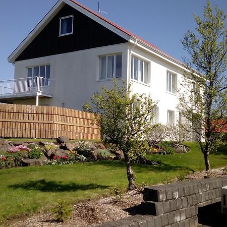 Setrith Guesthouse Borgarnes Exteriör bild